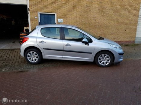 Peugeot 207 - 1.4 VTi XS - 1