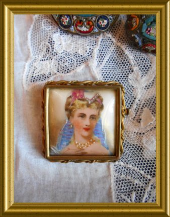 Antieke broche : Limoge, porselein, portret - nr. 1