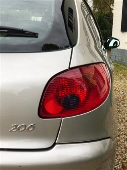 Peugeot 206 - 1.4 Air-line 3 Clima/5DRS/Elek-ramen/APK/NAP - 1