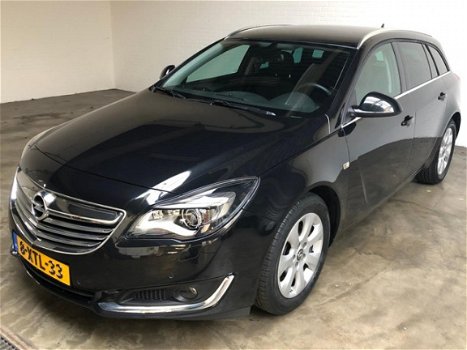 Opel Insignia Sports Tourer - 1.6 Turbo 170PK Ecc Navi Virtual cockpit Stoel en Stuur Verwarm RIJKLA - 1