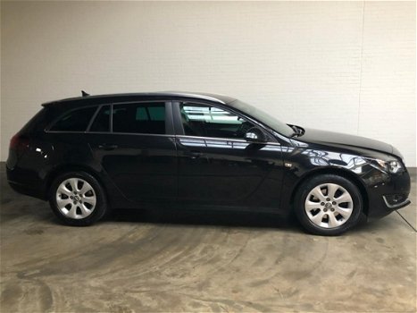 Opel Insignia Sports Tourer - 1.6 Turbo 170PK Ecc Navi Virtual cockpit Stoel en Stuur Verwarm RIJKLA - 1