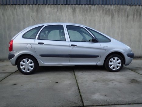 Citroën Xsara Picasso - 1.8i-16V - 1