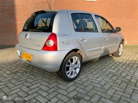 Renault Clio - 1.2-16V Campus - 1