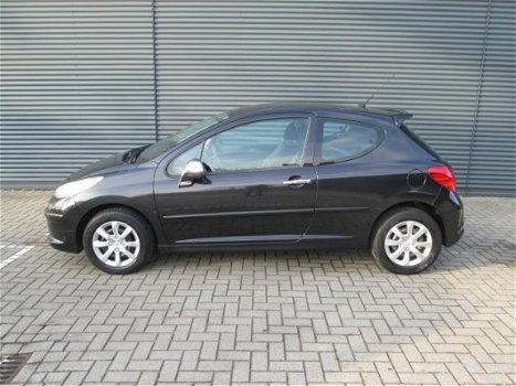 Peugeot 207 - 1.4 Cool 'n Blue airco zeer mooie goed onderhouden auto zeer zuinig voor een scherpe p - 1