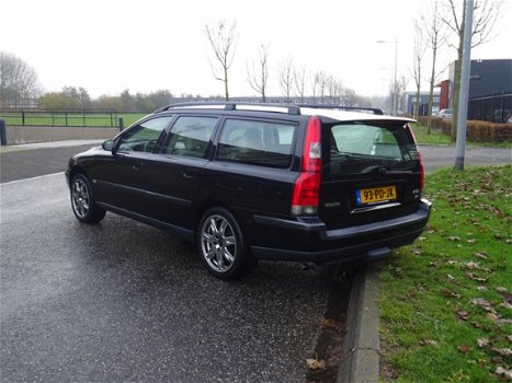 Volvo V70 - 2.4 Black Sapphire Edition II | Clima | Cruise | Leder | LPG - 1