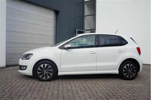 Volkswagen Polo - 1.0 TSI 95pk Bluemotion Edition | Navigatie | Cruise control | Airco | Bluetooth - 1