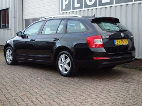 Skoda Octavia Combi - 1.6 TDI 98dkm+NAP Xenon Navi Parksens Clima Cruise Greenline Businessline - 1