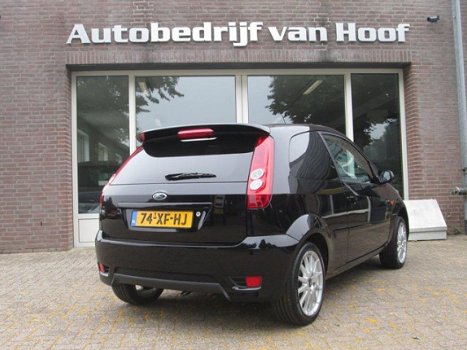 Ford Fiesta - 1.6 16v Ultimate Edition / Airco / 16 inch lichtme taal / Electr ramen - 1