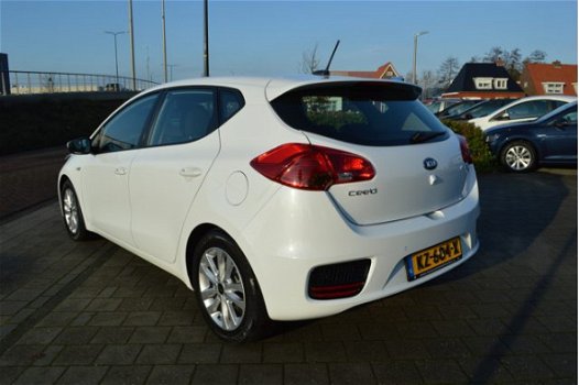 Kia Cee'd - 1.6 GDI First Edition NAVI CAMERA CRUISE - 1