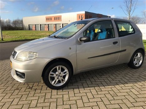 Fiat Punto - 1.2-16V SportSound AIRCO/SCHUIFDAK - 1