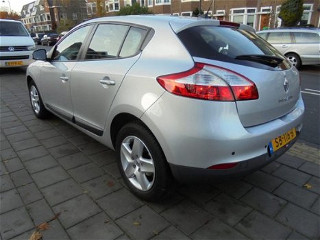 Renault Mégane - 1.5 dCi GT-Line navi airco/ecc nieuwstaat - 1