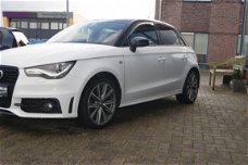 Audi A1 - 1.2 TFSI 86pk Attraction S line panorama