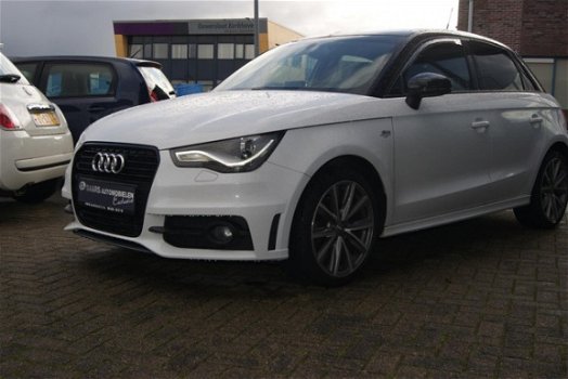 Audi A1 - 1.2 TFSI 86pk Attraction S line panorama - 1