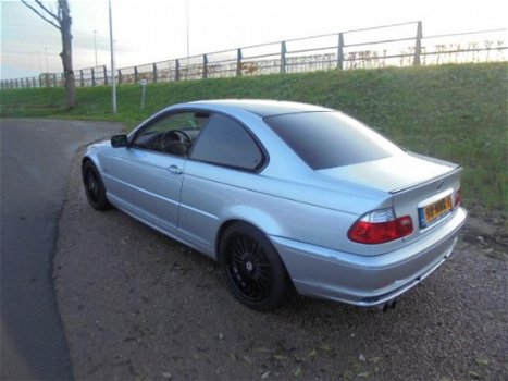 BMW 3-serie Coupé - 320Ci Executive 320CI coupe airco lmv zwart leer navigatie pdc - 1