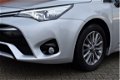 Toyota Avensis Touring Sports - 1.8 VVT-i Aspiration Navigatie/Camera - 1 - Thumbnail