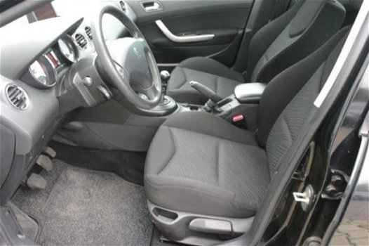 Peugeot 308 SW - 1.6 HDiF airco-navigatie-cruise control - 1