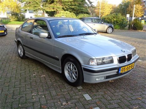 BMW 3-serie - 316I - 1