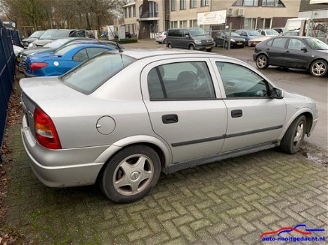 Opel Astra - 1.6i-16V GL - 1