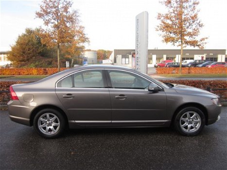 Volvo S80 - 2.4 D5 Momentum Leer+Trekhaak+Navigatie - 1