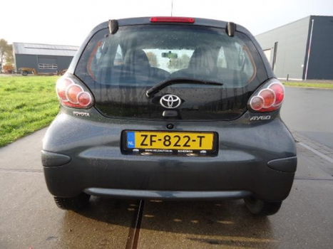 Toyota Aygo - 1.0-12V Cool bouwjaar 2009 (( nette auto )) - 1