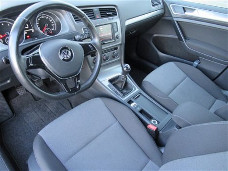 Volkswagen Golf - 1.2 TSI Trendline, Navigatie / Airconditioning / Bluetooth / App-connect - 1
