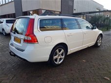 Volvo V70 - 2.4d, 181pk, Kinetic, 4х4 AWD Autm