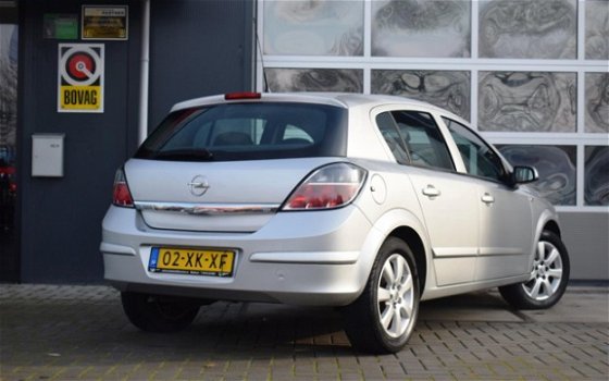 Opel Astra - 1.6 Temptation Airco/Cruise/5-deurs - 1