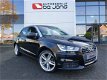 Audi A1 Sportback - 1.0 TFSI AUTOMAAT DSG / PARKEERSENSOREN / CRUISE CONTROL - 1 - Thumbnail