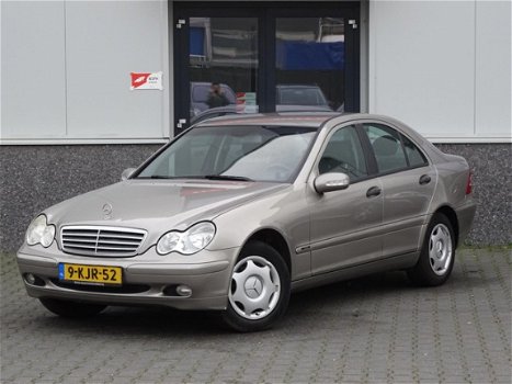 Mercedes-Benz C-klasse - 200 CDI Classic KEURIGE AUTO APK 2020 (bj2004) - 1