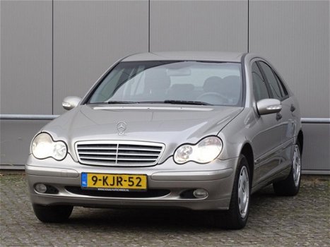 Mercedes-Benz C-klasse - 200 CDI Classic KEURIGE AUTO APK 2020 (bj2004) - 1