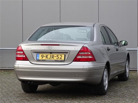 Mercedes-Benz C-klasse - 200 CDI Classic KEURIGE AUTO APK 2020 (bj2004) - 1