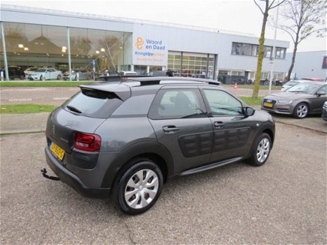 Citroën C4 Cactus - 1.2 PureTech Feel Navi, Airco, trekhaak, dealer ond. Nieuwjaarssale - 1