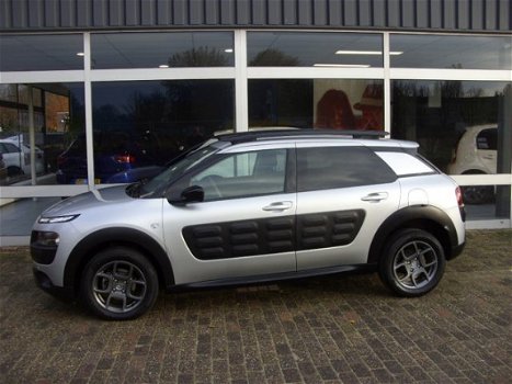 Citroën C4 Cactus - 1.2 e-VTi Shine Automaat , navigatie - 1