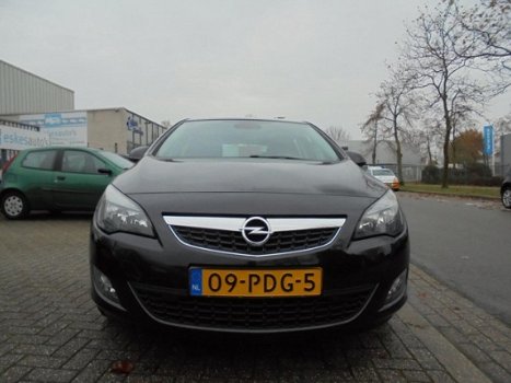 Opel Astra - 1.6 Turbo Sport , NAP, Navigatie - 1