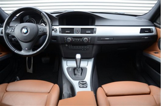BMW 3-serie - 325i M Sport Edition Dealer onderhouden Leder Schuifdak Navigatie Xenon Automaat - 1