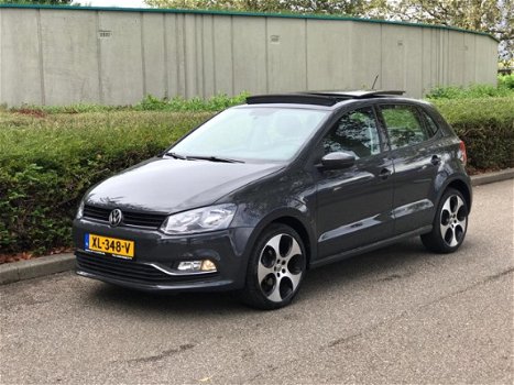 Volkswagen Polo - 1.2 TSI R-Line Edition PANORAMADAK- AUTPMAAT -PARKEERSENSOREN - 1