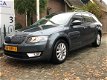 Skoda Octavia Combi - 1.6 TDI Greentech Ambition Businessline Automaat/Alu wielen/Airco-Ecc/Navigati - 1 - Thumbnail