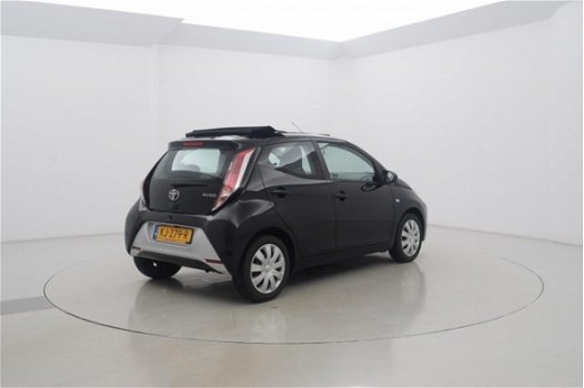 Toyota Aygo - 1.0 VVT-i x-wave schuifdak 5drs - 1