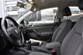 Volkswagen Golf - 1.6 FSI 116pk NAVI AIRCO ZWART 4-deurs - 1 - Thumbnail