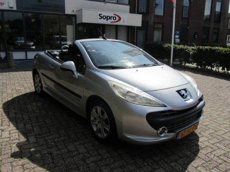 Peugeot 207 - 1.6 16V CC 88KW - 1