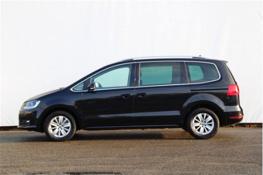 Volkswagen Sharan - 2.0 TDI Comfortline Cruise | Navigatie | PDC | Clima | Sportvelgen | Automaat - 1