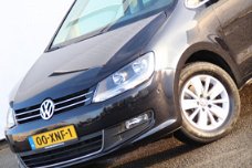 Volkswagen Sharan - 2.0 TDI Comfortline Cruise | Navigatie | PDC | Clima | Sportvelgen | Automaat