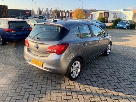 Opel Corsa - 1.4 16v 90 pk 5 deurs Online Edition - 1