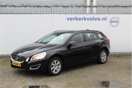 Volvo V60 - 2.0T Momentum - 1