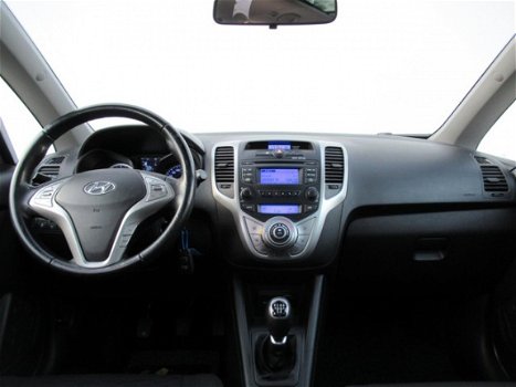 Hyundai ix20 - 1.4i i-Vision - trekhaak en panoramadak - 1