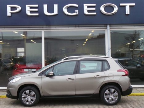 Peugeot 2008 - 1.2 PureTech 82pk Blue Lion *Panoramadak, Navigatie - 1