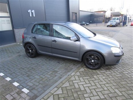 Volkswagen Golf - 2.0 SDI Trendline 2004 Airco VERSTUIVER DEFECT - 1