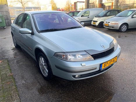 Renault Laguna - 3.0-24V V6 Privilège - 1