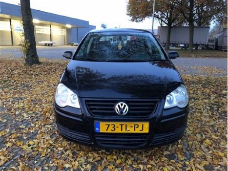 Volkswagen Polo - 1.4-16V Optive - 1