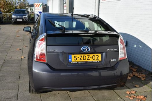 Toyota Prius - 1.8 Comfort 99pk Automaat | Cruisecontrol | Achteruitrijcamera | navigatie | 17 inch - 1